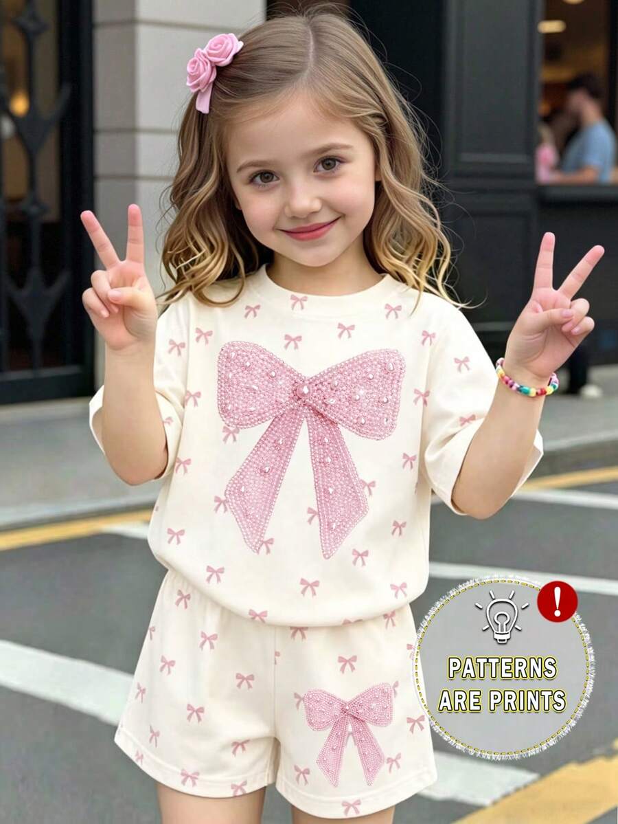 Girls Fresh Fashion Crisp White Base Pink Textured Bow Pattern Print Basic Short T-Shirt And Shorts Set - Multicolor - View 1