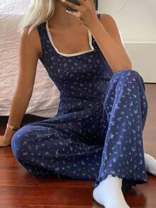 DAZY 甜美碎花無袖修身背心與直筒長款睡褲 2 件組女款夏季睡衣套裝 - 藏蓝色 - 查看 4
