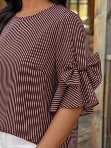 SHEIN LUNE 大尺碼女款條紋蝴蝶結裝飾荷葉邊袖口襯衫 - 棕色 - 查看 5