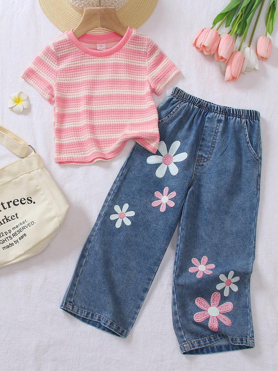 SHEIN Elladie kids 女童春夏新款休閒時尚兩件套，粉色針織條紋紋理圓領短袖T恤上衣搭配藍色正面花卉圖案印花休閒牛仔長褲，適合女孩，可愛俏皮舒適，甜酷休閒穿搭，適用日常穿著、上學、出遊、度假、派對、節日