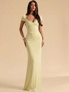 SHEIN BAE Pale Yellow Solid Color Sweetheart Neck Short Sleeve Backless Fitted Maxi Knit Dress, Elegant Dress, Summer Cocktail - Yellow - View 4