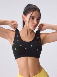Loungeista 1pc Black Floral Embroidery U-Back Seamless Bra, Removable Pads Wire-Free Bra, Wide Strap Comfortable Daily Bra, Back Hook Breathable Sports Bra, Suitable For Daily Wear, Casual Style, Home Wear, Light Sports, Sleep Wear, All-Day Comfortable Wear - Black - View 5