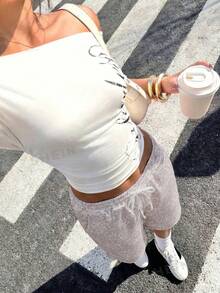 SHEIN EZwear 大尺碼女款豹紋抽繩腰口袋休閒寬鬆及膝短褲 - 卡其色 - 查看 4