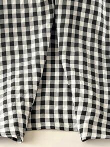 Linhara Blus Ukuran Besar Model Musim Panas dengan Leher, Lengan, dan Patchwork Warna Senada, Bordir 3D, Renda, Gaya Prancis Segar, Motif Kotak-kotak Biru Putih, Leher V, Lengan Berkerut, dan Kerah Bergelombang. - Hitam - View 6