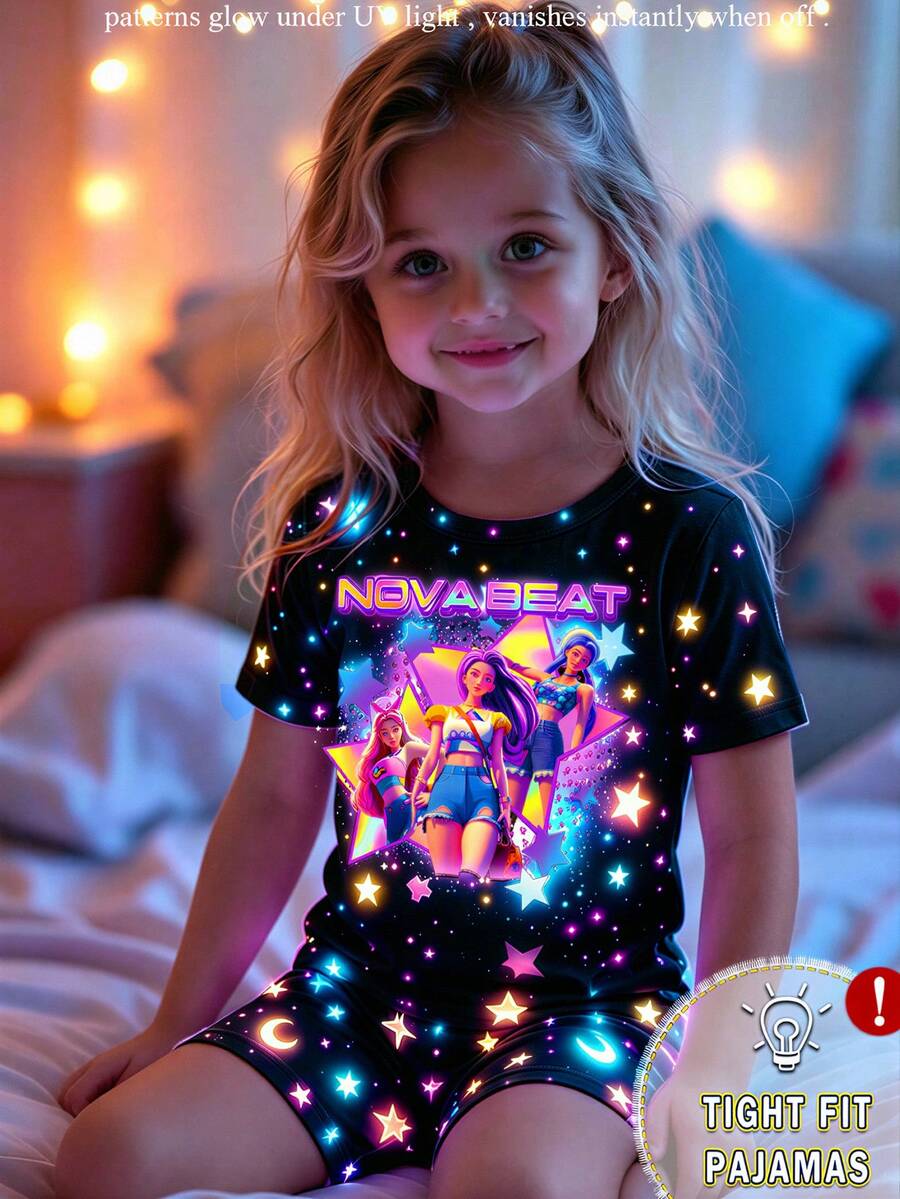 女童幼兒圓領短袖短褲套裝 夢幻少女風星星印花 甜酷俏皮風格 針織彈性面料 舒適柔軟高彈力貼身 黑色 UV 光下發光 紫色 2 件套居家休閒睡衣 - 黑色 - 查看 1