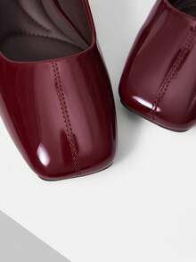 Mnmlis 漆皮後跟帶高跟鞋，酒紅色方頭粗跟女鞋 - 酒紅色 - 查看 3