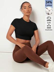 SHEIN BASICS 女款素色修身短版圓領T恤上衣 白色短版上衣 - 黑色 - 查看 9