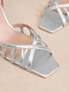 Rosivie Ballerines noires à bout carré et talon épais en cuir PU pour femmes, minimalistes et confortables pour le port quotidien et les occasions - Cuir verni, argent - Voir 4