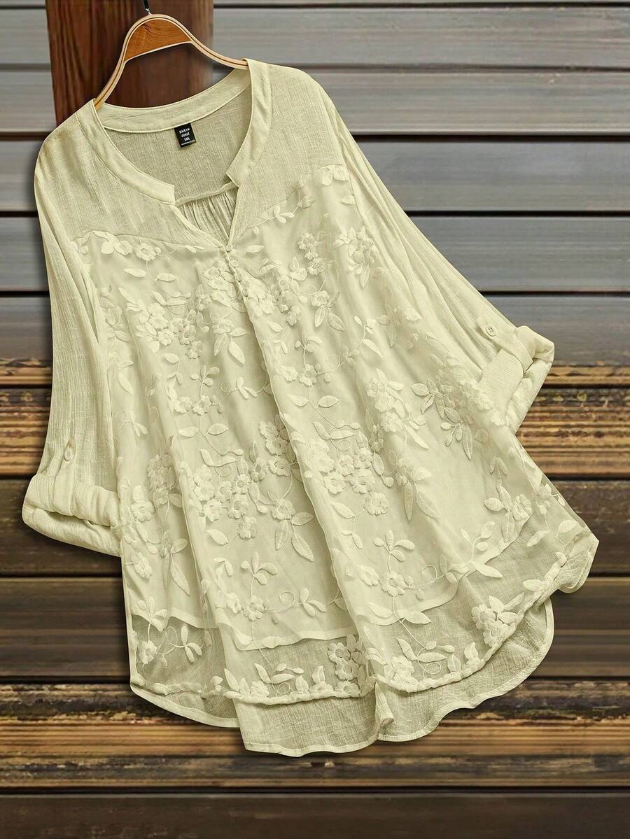 SHEIN LUNE 大尺碼女款刺繡缺口V領捲袖休閒襯衫 - 淡黃色 - 查看 1
