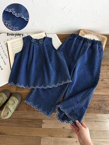 SHEIN LMoss Kids 少女女孩 2 件套鏤空刺繡花卉圖案藍色牛仔寬鬆背心上衣與長褲 - 深色水洗藍 - 查看 2