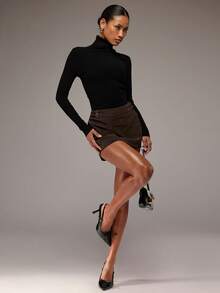 SHEIN BAE Women's Dark Brown Fashion Sexy 1960s Vintage Party Bar PU Leather Belt Buckle Ultra Low Waist Mini Skort, Nightclub Leggings, Suede Skirt, Autumn - Brown - View 4