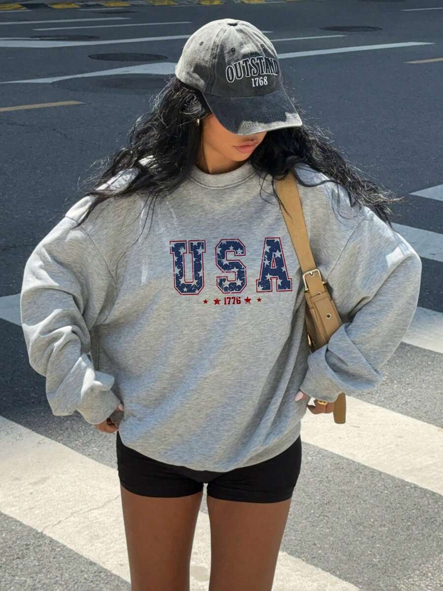SHEIN EZwear 休閒簡約美國日字母美國國旗圖案印花圓領長袖寬鬆女款運動衫,適合春夏季 - 淺灰色 - 查看 1