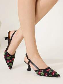 CUCCOO CHICEST 黑色櫻桃刺繡布面女款細高跟鞋 Kitten Heel 優雅新款 露跟通勤約會下午茶晚餐日常穿搭 - 黑色 - 查看 5