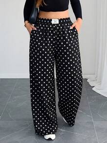 SHEIN Tall CURVE Celana Kasual Wanita Ukuran Besar Motif Leopard dengan Aplikasi Huruf dan Kantong, Kaki Lebar, untuk Musim Gugur - Hitam dan Putih - View 5