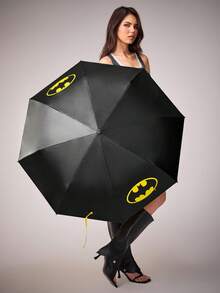 BATMAN X SHEIN 1把印有Logo的黑色UV涂层雨伞，UPF 50+防晒，适合学校、工作、户外活动和日常使用，专为大学生、高中生、男女设计，正义联盟主题，酷炫十足。 - 黑黃色 - 查看 3