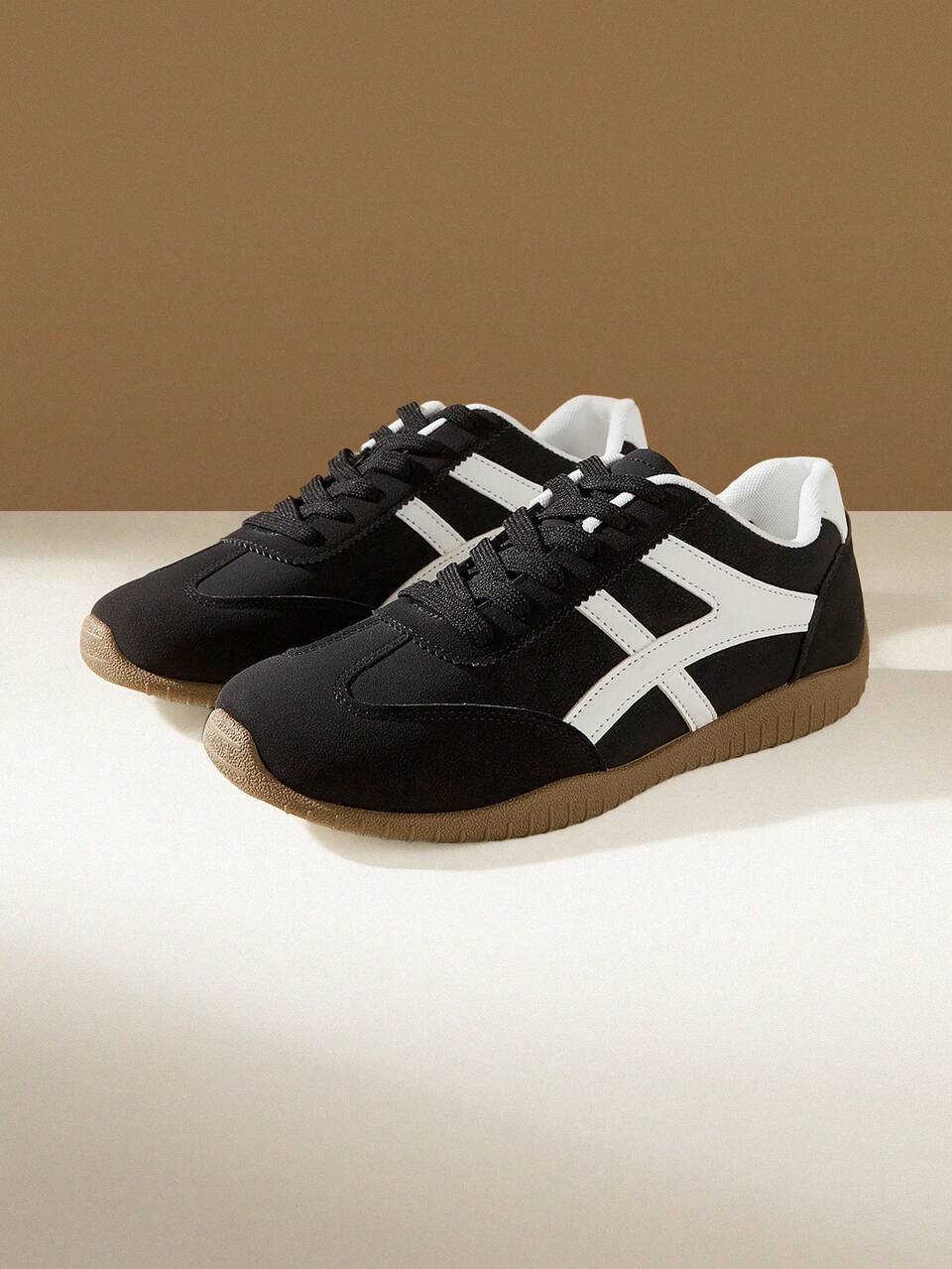 CUCCOO EASI Women's Flat Casual Shoes Lace-Up Casual Versatile Going Out College Moral Training Shoes