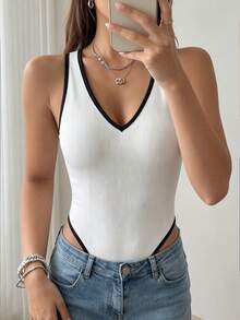 SHEIN Tall Women's Summer White And Black Color Block V-Neck Ribbed Sleeveless Bodysuit, Casual Vacation, Suitable For Daily Outings, Versatile Going Out - White - View 3