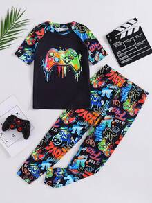 SHEIN Set Piyama Rajut Ketat Nyaman Lengan Pendek dan Celana Panjang Motif Pengontrol Game Fluorescent untuk Anak Laki-Laki Remaja, 2 Potong, Tema Hari Kemerdekaan 4 Juli, Set Pakaian Anak Laki-Laki - Hitam - View 4