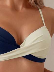 SHEIN Swim 女款度假海灘交叉褶皺拼接細肩帶上衣與三角比基尼泳褲泳衣套裝 - 藏蓝色 - 查看 3