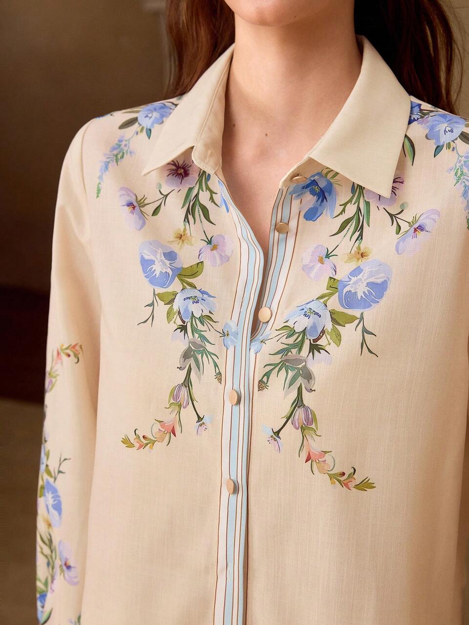 WOMEN'S FLORAL PRINT COMMUTER SHIRT