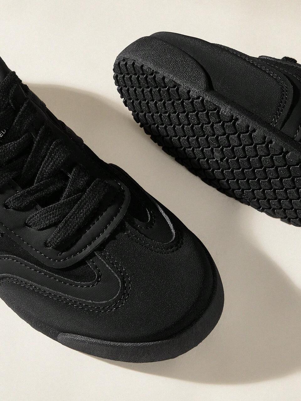 CUCCOO EASI Women's Lace-Up Splicing Design Round Head Flat Bottom Casual Sports Shoes Casual Style PU With Imitation Suede Leather Black Casual Sports Shoes Dail