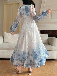 DAZY Gaun Midi Wanita Gaya Elegan Musim Semi/Panas dengan Motif Bunga di Seluruh Permukaan dan Leher V - Biru - View 2