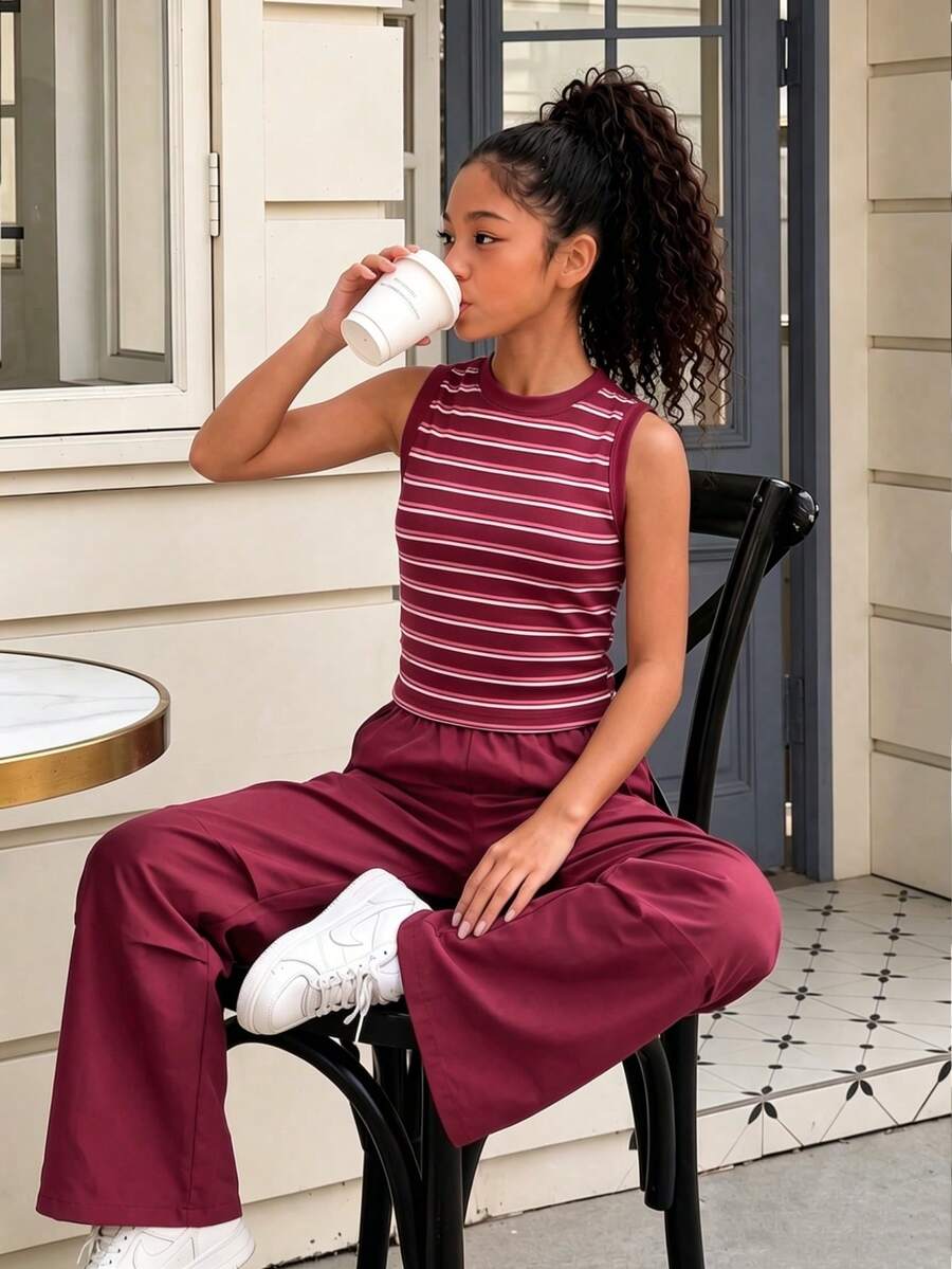 SHEIN ChillGRL Conjunto de 2 piezas para niñas con top de tirantes con estampado de estrellas y cordón & pantalones cargo con bolsillos y cintura de bloques de color, estilo casual de calle, primavera/verano - Rojo - Ver 1