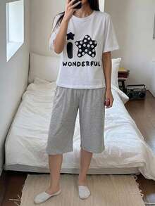 DAZY 2 Stücke/Set Damen Sommer Pyjama Set, lockeres Kurzarm T-Shirt mit englischem Grafik und einfarbige gerade Caprihose - Verschiedenfarbig - Übersicht 6