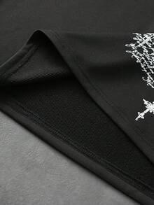 ROMWE MEN Men's Colorblock Gothic Print T-Shirt - Black - View 5