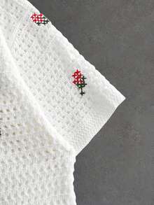 ROMWE MEN Men's Embroidered Pattern Vacation Style Hollow Knit Top Knit Shirt - White - View 4