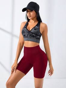 SHEIN Sports Women's Solid Color High Waist Daily Fitness Sports Shorts - Burgundy - View 4