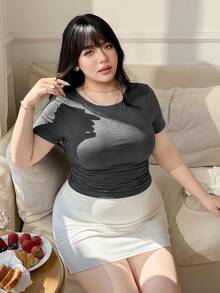CovetEZ 黑色大尺碼抓皺腰部彈性T恤 - 深灰色 - 查看 3