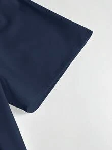 GlowEve CURVE 大尺碼春夏V領翻領收腰顯瘦A字短袖白色法式優雅洗練通勤百搭襯衫，辦公約會內搭，適合多種身型，女款設計師上衣 - 藏蓝色 - 查看 8
