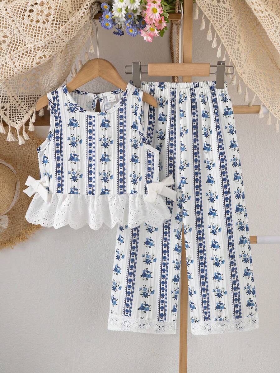 SHEIN Genkimix Kids 女童法式鄉村碎花圓領無袖背心上衣，側邊3D蝴蝶結緞帶裝飾，搭配寬鬆直筒寬腿褲套裝，夏季休閒穿搭