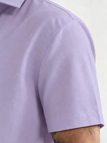 Manfinity Dauomo Men's Solid Color Single-Breasted Short Sleeve Shirt, Summer - Mauve Purple - View 4