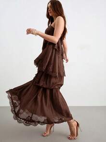 Willow Rêve 女款天絲掛脖式長洋裝，蕾絲荷葉邊飾邊，分層設計，優雅度假洋裝 - 棕色 - 查看 6
