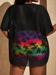 SHEIN CURVE+ 大尺碼女款極簡休閒T恤 + 大尺碼比基尼背心上衣 + 大尺碼短褲，適合夏季海灘度假日常穿著，大尺碼三件式泳裝，大尺碼女裝/海灘裝/海灘度假穿著/海灘必備/畢業/下午茶派對洋裝 - 彩色 - 查看 2