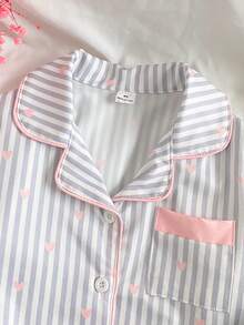 SHEIN 2件組女童睡衣套裝，適合夏秋/冬季，時尚甜美酷感風，灰色條紋配粉色愛心印花，柔軟光滑翻領開襟長袖 - 淺粉色 - 查看 3