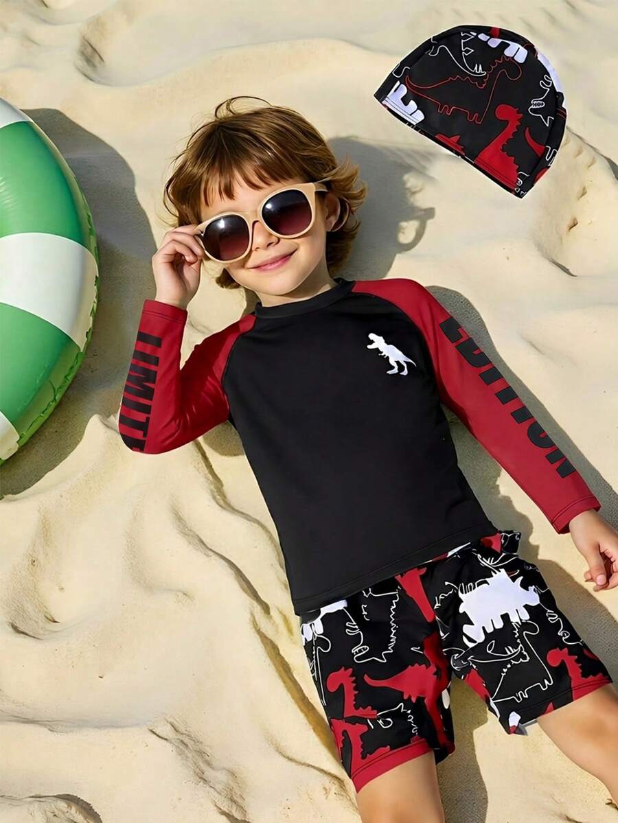 SHEIN Bubblio 三件套男童休闲运动度假学院风街头时尚可爱恐龙图案泳衣泳裤套装,含泳帽,适合儿童游泳、海滩度假、玩水、泡温泉,春、夏、秋、冬四季皆宜。 - 紅色 - 查看 1