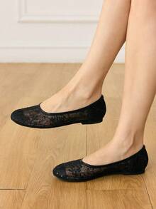CUCCOO HITCHD Lace Round Toe Flats, Perspective Mesh Sequined Low Vamp Shoes, Commuting Dating Daily Breathable Women's Shoes - Black - View 5