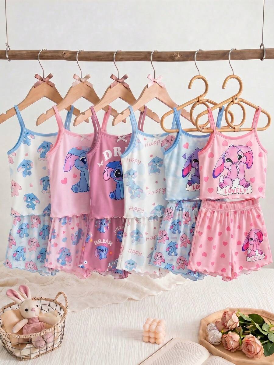 SHEIN 兒童小女孩嬰兒紫色細肩帶上衣與短褲睡衣套裝,家庭款卡通女孩 K-Pop 超級巨星印花夏季休閒睡衣 - 彩色 - 查看 1