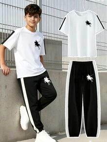 SHEIN 1套青少年男孩休閒舒適時尚極簡個性馬術圖案黑色條紋印花休閒風春夏短袖T恤與長褲2件套 夏季適合戶外運動休閒度假穿著 - 彩色 - 查看 7