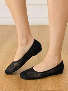 CUCCOO HITCHD Lace Round Toe Flats, Perspective Mesh Sequined Low Vamp Shoes, Commuting Dating Daily Breathable Women's Shoes - Black - View 7