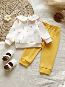SHEIN Vintaside Kids 2baby 女嬰田園簡約可愛花卉圖案彼得潘領長袖衛衣搭配純黃色長褲，適合日常穿著、外出與運動，春秋季適用 - 黃色 - 查看 2