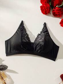 Elorette Women's Plus Size Patchwork Lace Wireless Bra - Black - View 4