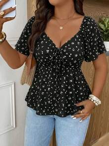 SHEIN Frenchy Plus Size Women's Ditsy Floral Front Tie Ruffle Short Sleeve T-Shirt For Vacation Brunch Birthday Black Summer Boho Gothic - Multicolor - View 1