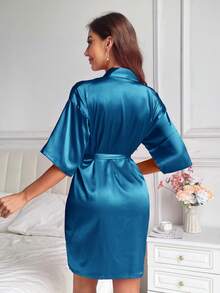 Moireta Bata elegante de mujer de unicolor con manga corta y lazo en la cintura - azul real - Ver 2