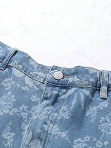 SHEIN Plus Size Denim Shorts, Casual Sweet Light Blue Jacquard Fabric Denim Shorts, Summer Vacation Daily Outing Travel Music Festival School Season Versatile Denim Shorts - Light Wash - View 3