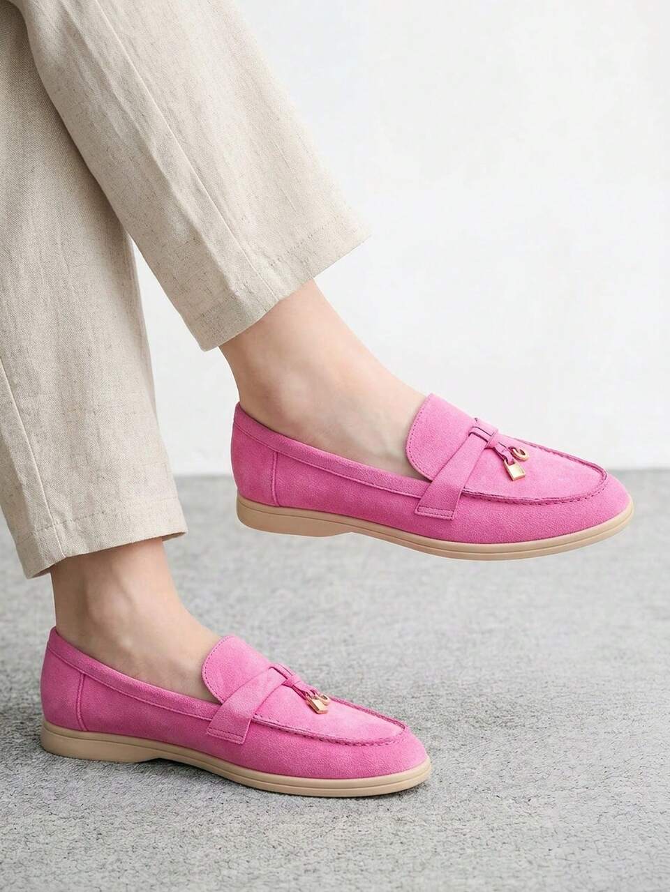 CUCCOO BIZCHIC Women's Round Toe Flat Bottom Rose Red Suede Comfortable Commuting Women's Flat Shoes Loafers Suitable For Outdoor Vacation Shopping To Work Daily Versatile Flat Women's Shoes