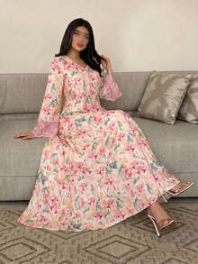Yasmyna V-Neck Lace Cuff Print Dress With Headscarf - Multicolor - View 2